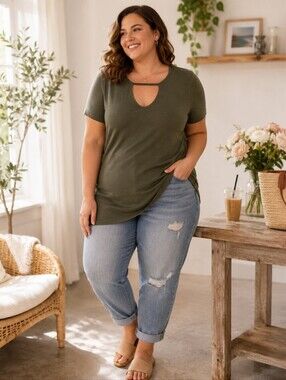 TORRID Foxy Crew Neck Keyhole Tee  Olive Tee Size 1